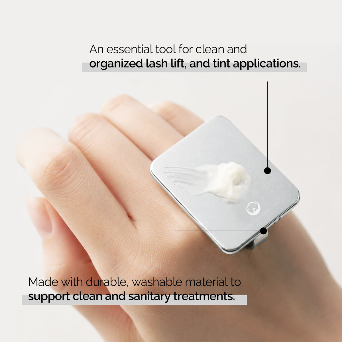 DLUX palette dispensing surface and washable reusable design